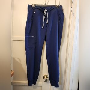 Figs women's petite Jogger pants in Navy size Medium